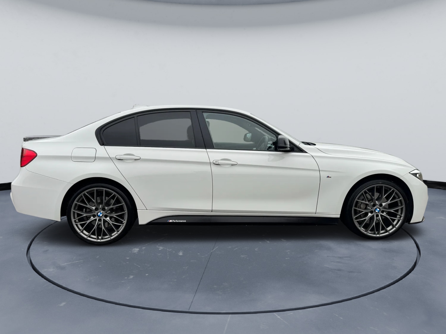 Used BMW 3 Series 2015 for sale - 77323878: Photo 12