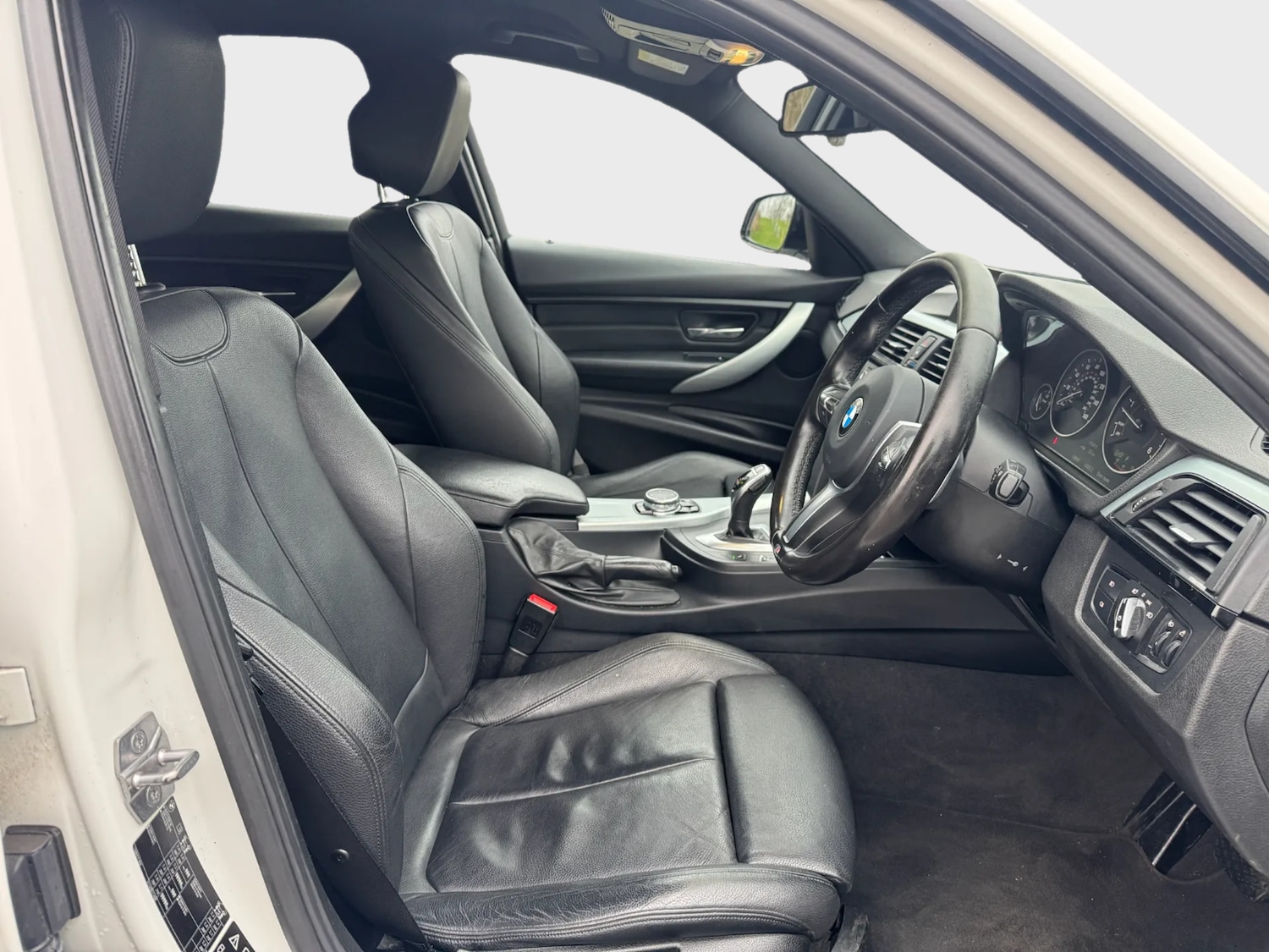 Used BMW 3 Series 2015 for sale - 77323878: Photo 28