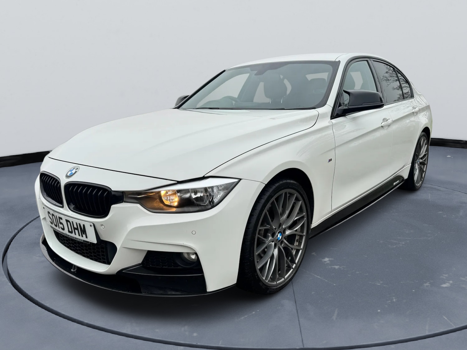 Used BMW 3 Series 2015 for sale - 77323878: Photo 3