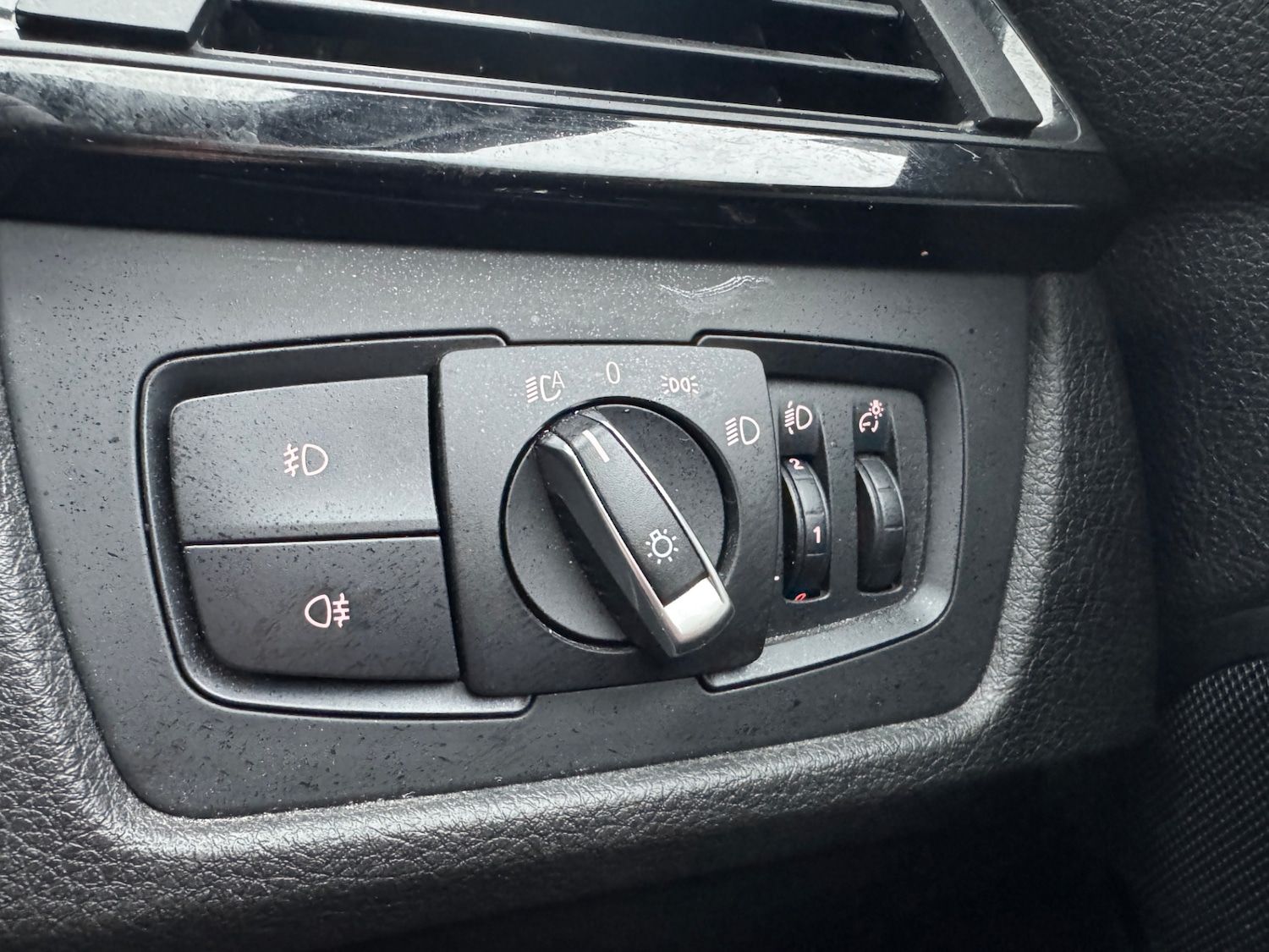 Used BMW 3 Series 2015 for sale - 77323878: Photo 8