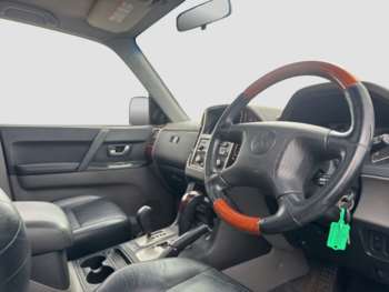 Used Mitsubishi Shogun 2005 for sale - 74455382: Photo