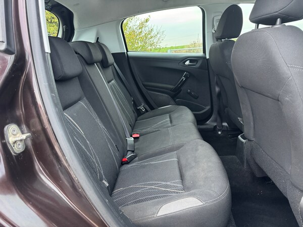 Used Peugeot 208 2013 for sale - 76273074: Photo 21