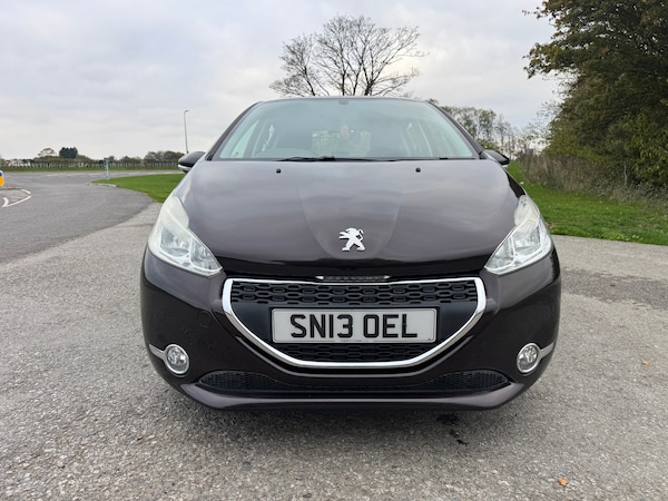 Used Peugeot 208 2013 for sale - 76273074: Photo 3