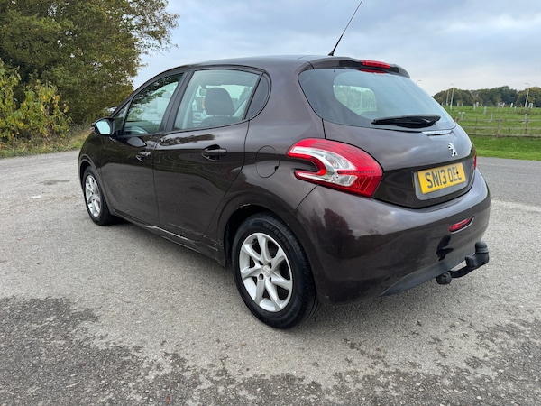 Used Peugeot 208 2013 for sale - 76273074: Photo 7