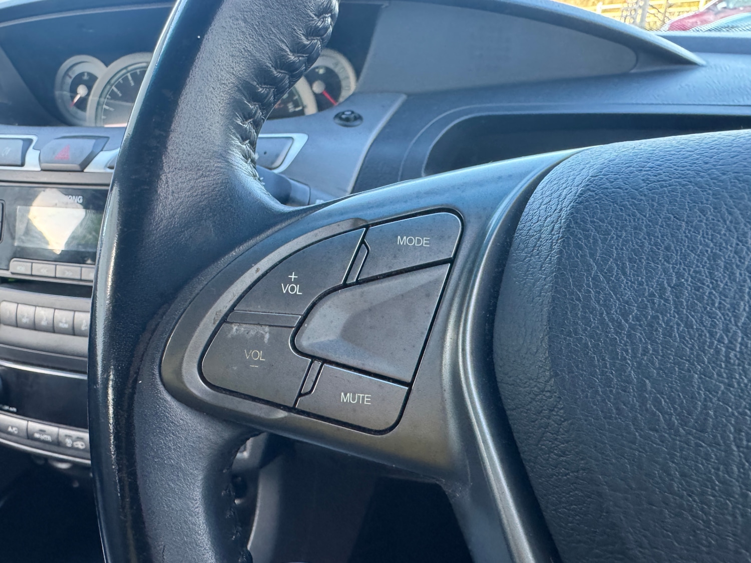 Used Ssangyong Turismo 2016 for sale - 76694672: Photo 15