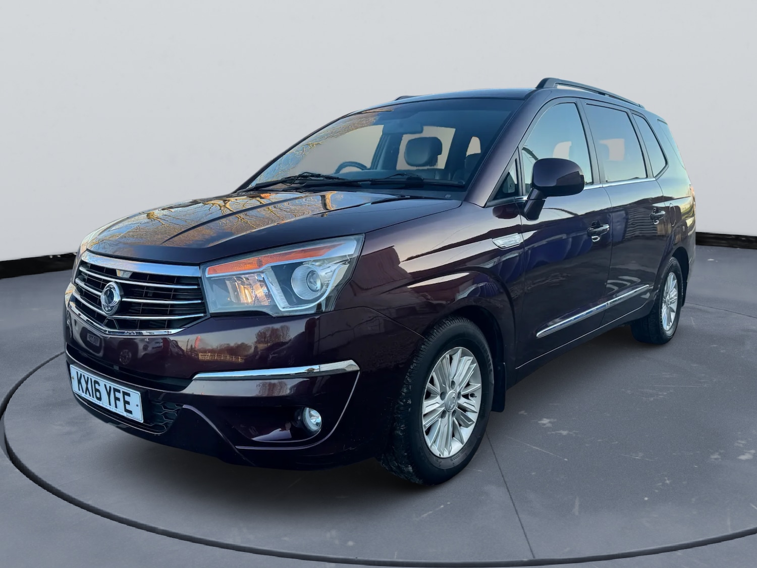 Used Ssangyong Turismo 2016 for sale - 76694672: Photo 5