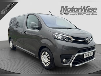 Used Toyota PROACE CITY Verso 2019 for sale - 76079602: Photo
