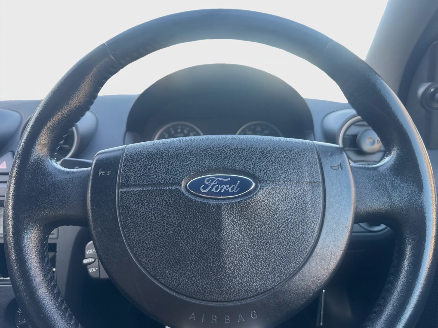 Used Ford Fiesta 2005 for sale - 76706663: Photo 4