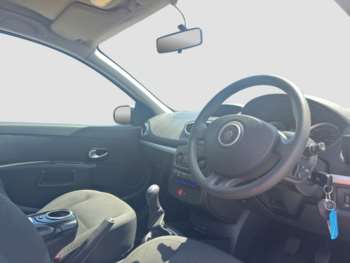 Used Renault Clio 2010 for sale - 75131040: Photo