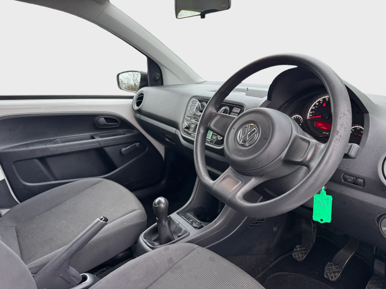 Used Volkswagen up! 2015 for sale - 77274589: Photo 4