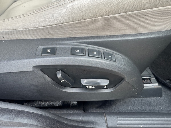 Used Volvo V50 2009 for sale - 76207498: Photo 2