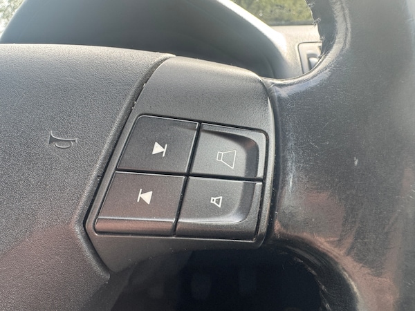 Used Volvo V50 2009 for sale - 76207498: Photo 5