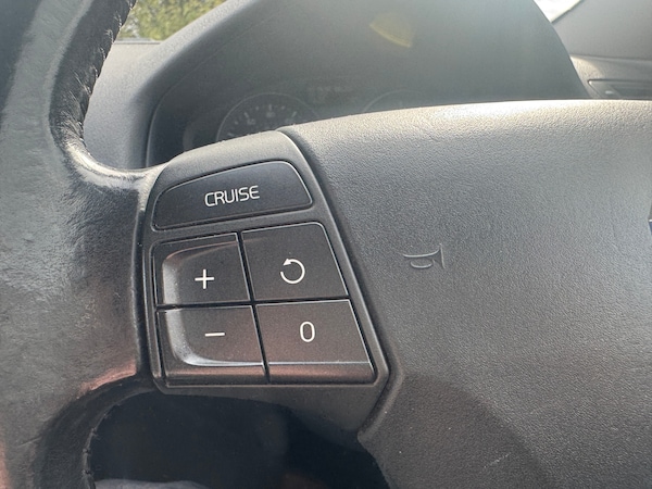 Used Volvo V50 2009 for sale - 76207498: Photo 6