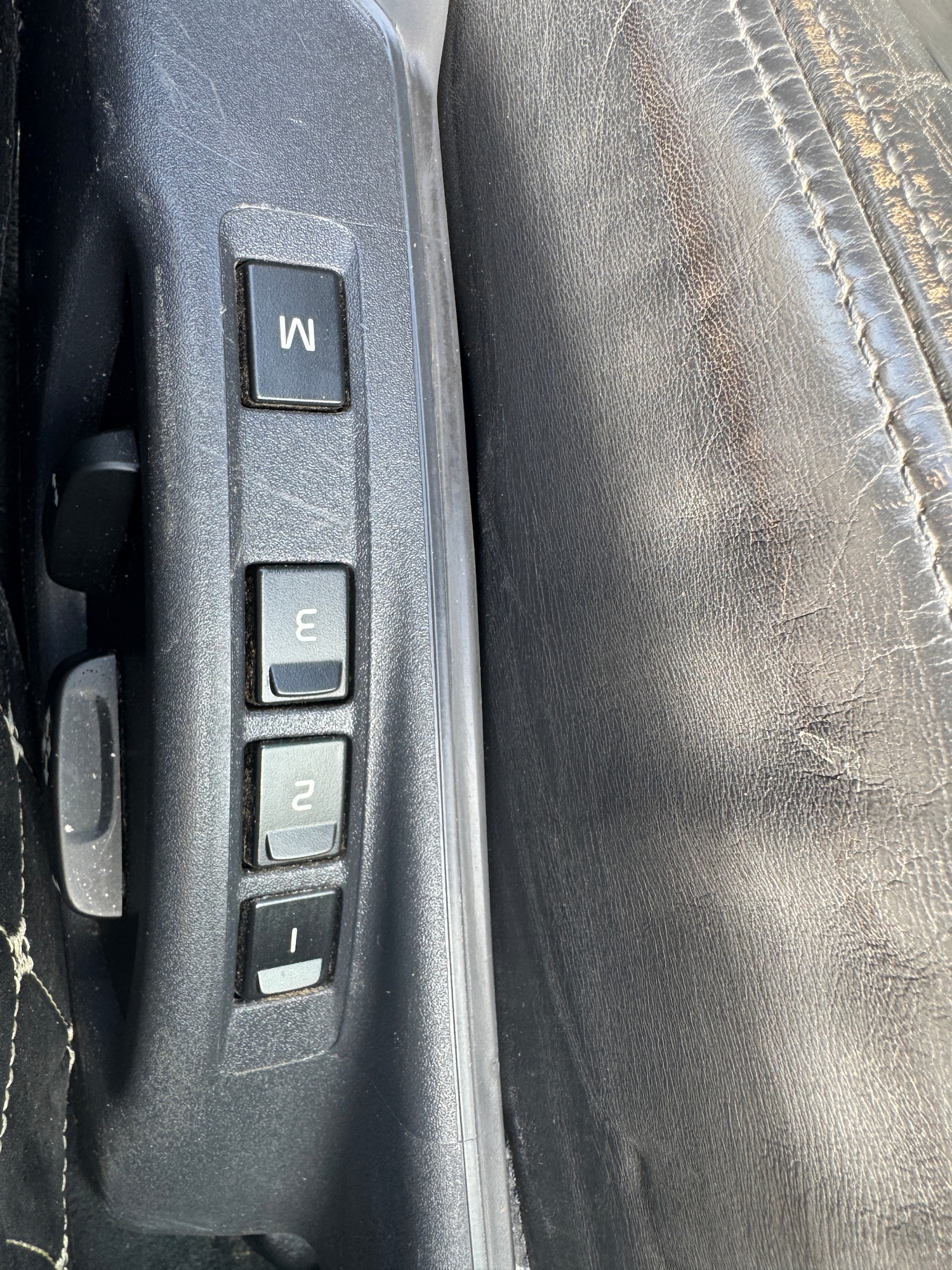 Used Volvo S80 2011 for sale - 76330882: Photo 19