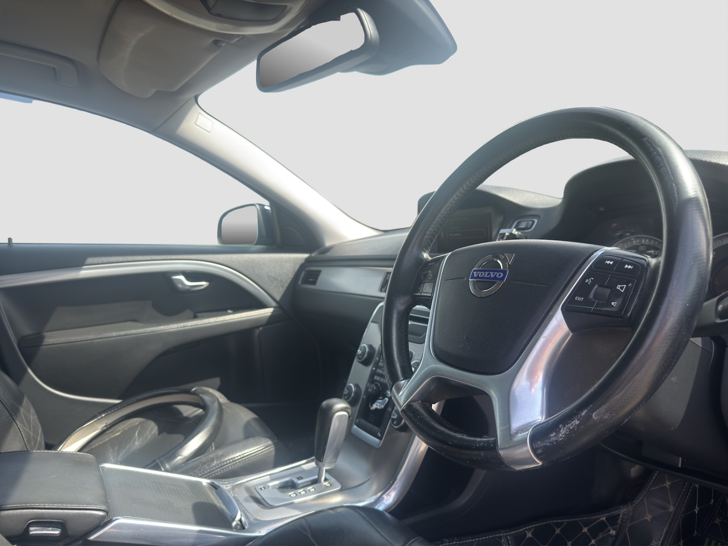 Used Volvo S80 2011 for sale - 76330882: Photo 2