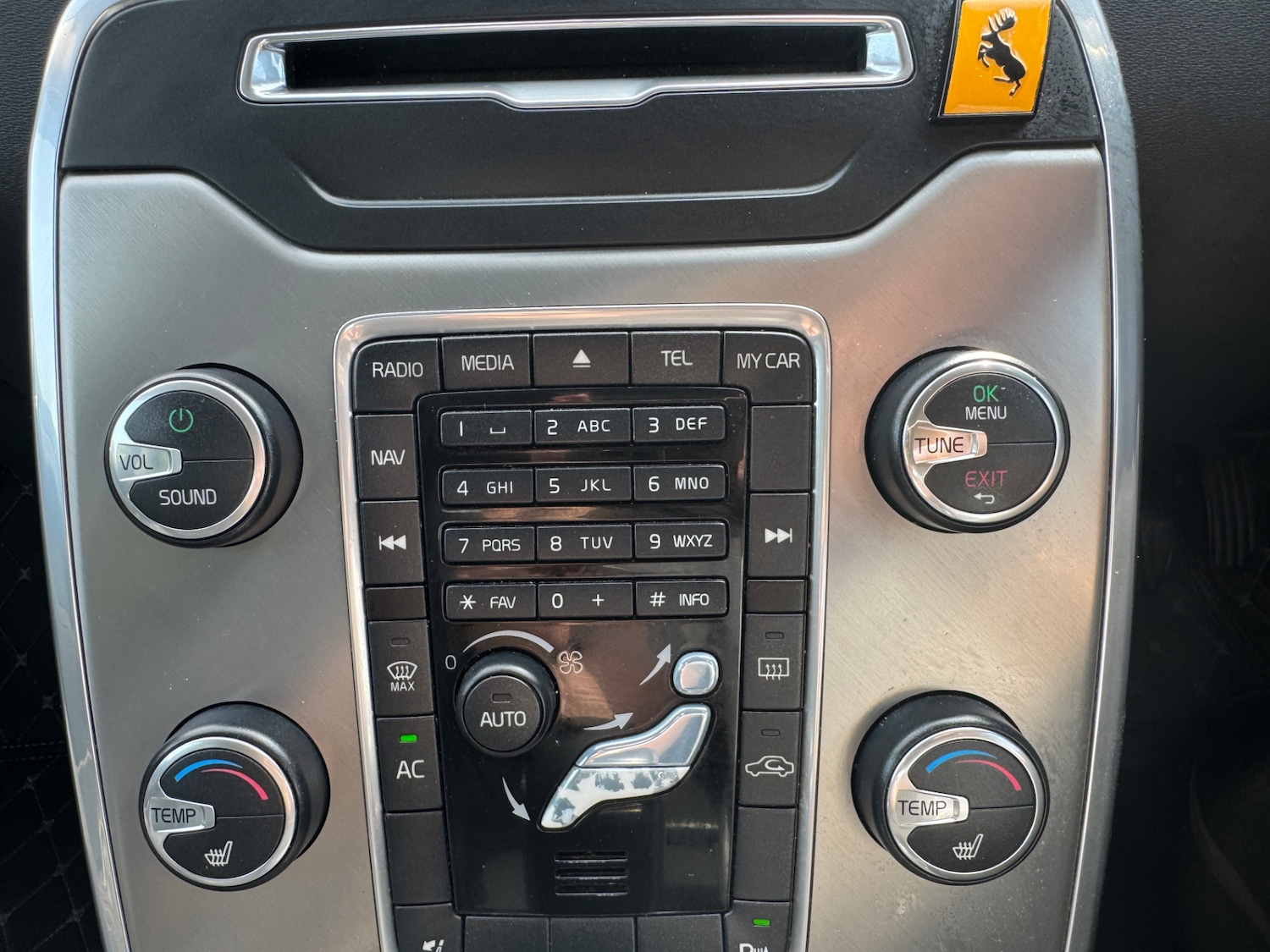 Used Volvo S80 2011 for sale - 76330882: Photo 6