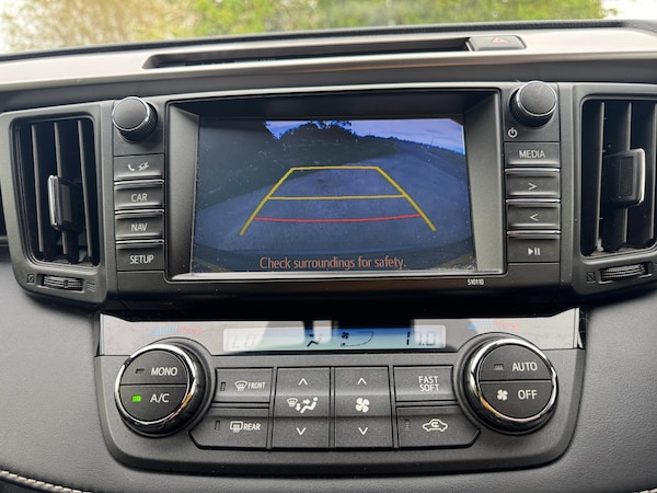 Used Toyota RAV4 2018 for sale - 74658237: Photo 11