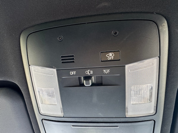 Used Toyota RAV4 2018 for sale - 74658237: Photo 14