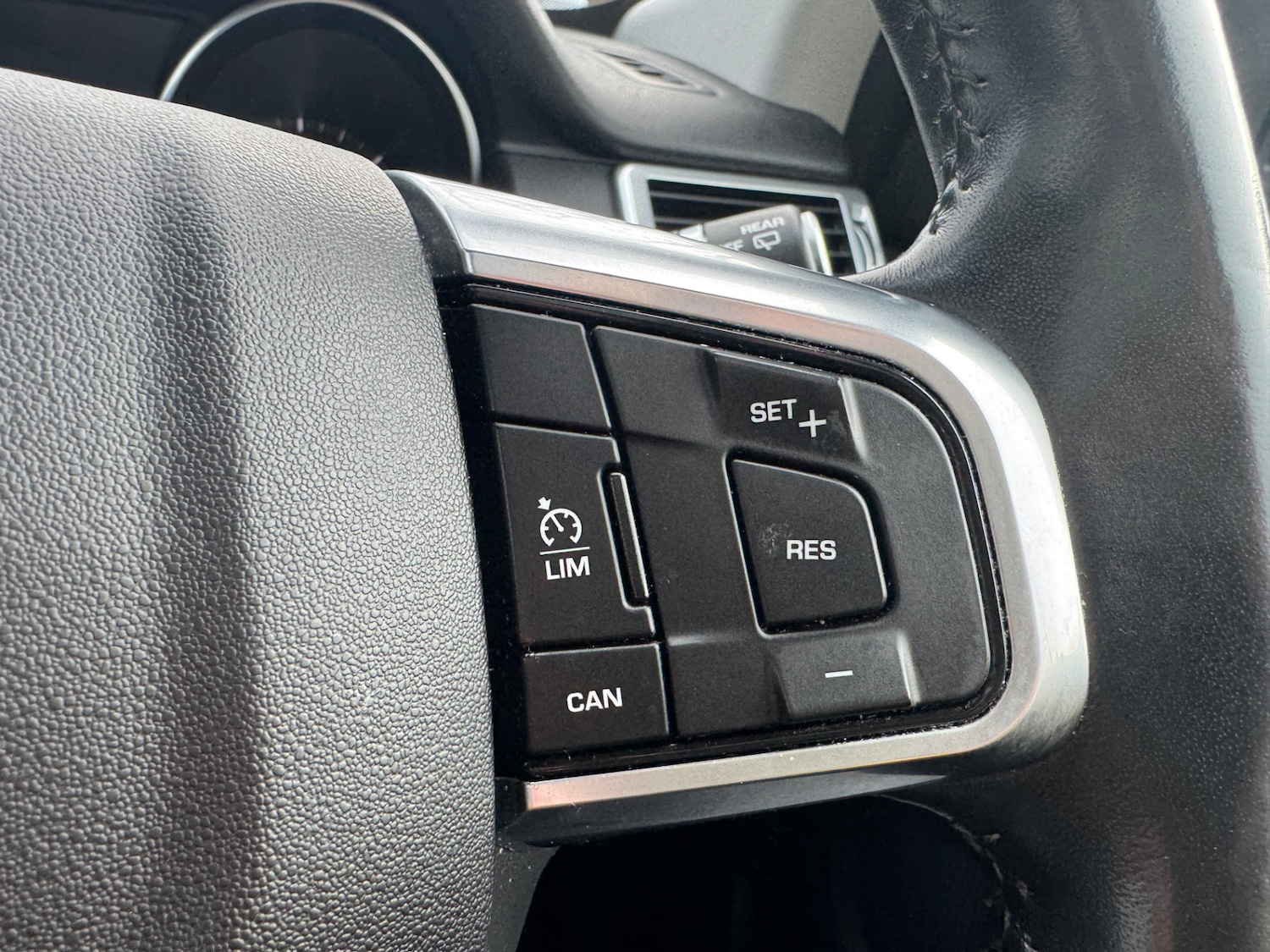 Used Land Rover Discovery Sport 2017 for sale - 76684577: Photo 19