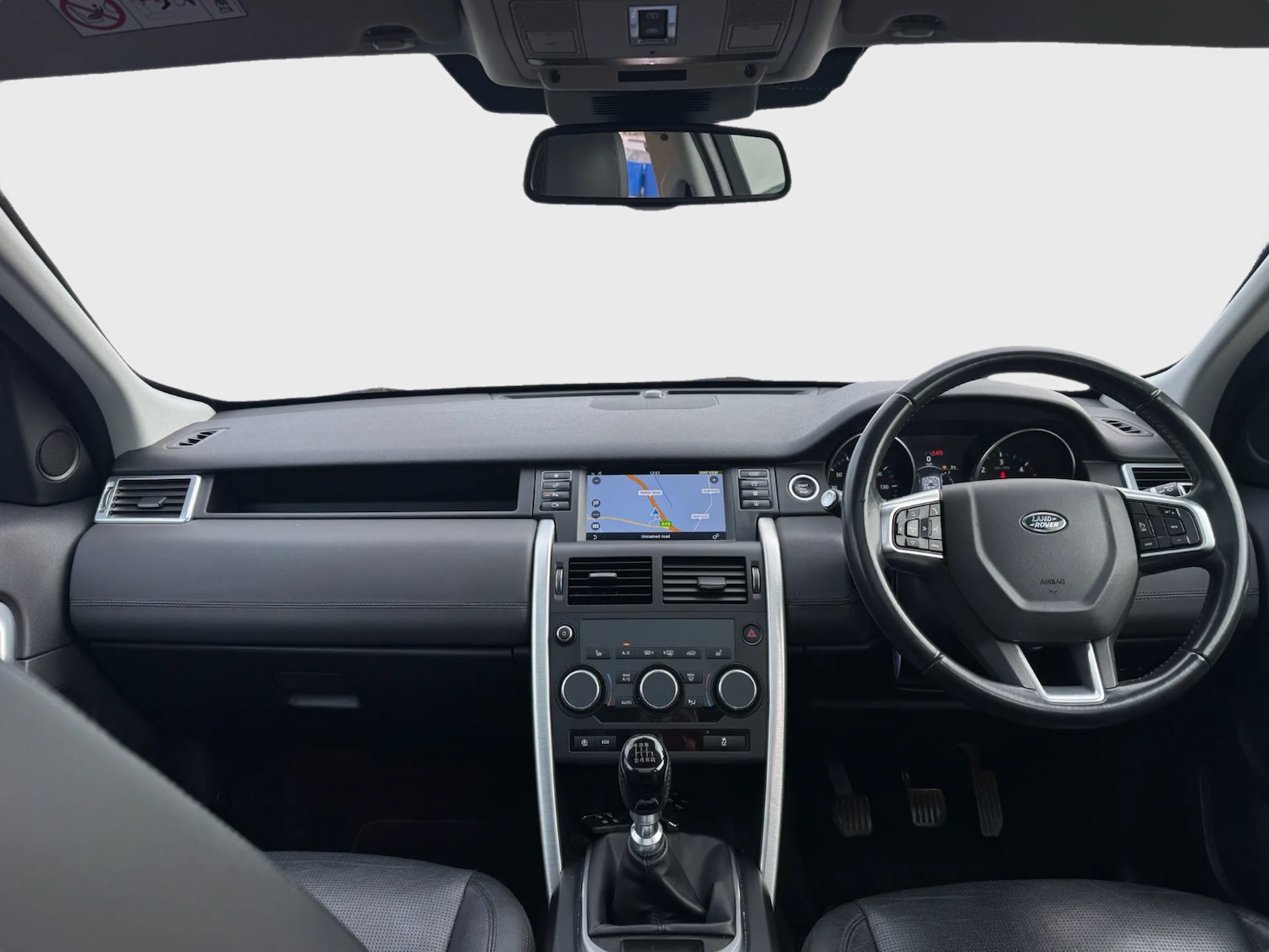 Used Land Rover Discovery Sport 2017 for sale - 76684577: Photo 2