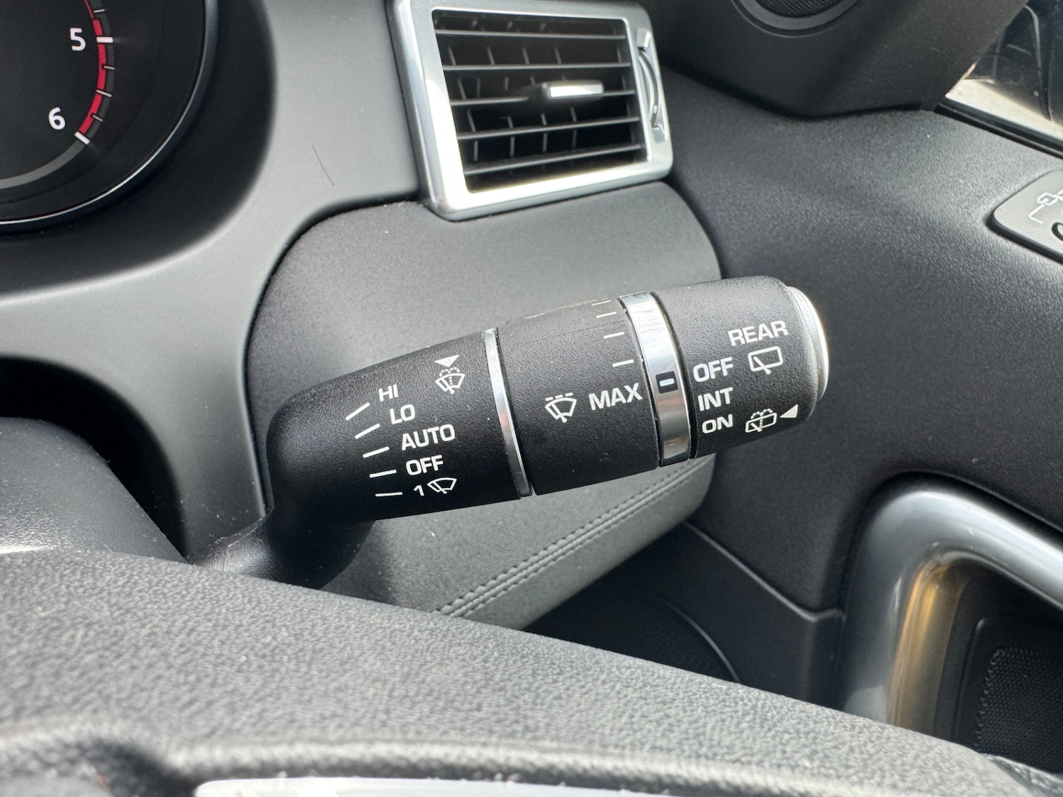 Used Land Rover Discovery Sport 2017 for sale - 76684577: Photo 20