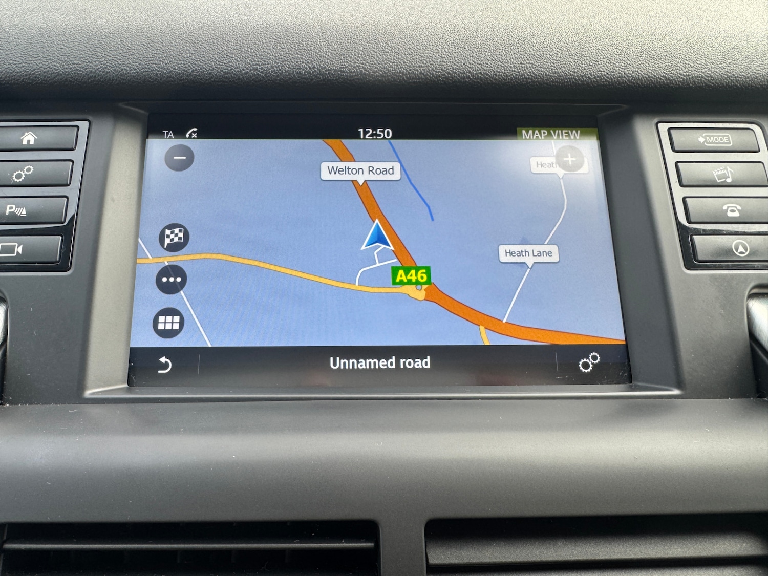 Used Land Rover Discovery Sport 2017 for sale - 76684577: Photo 4