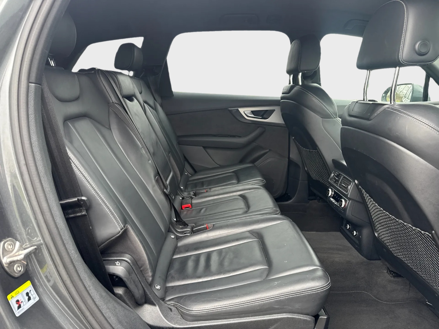 Used Audi Q7 2018 for sale - 77298455: Photo 32