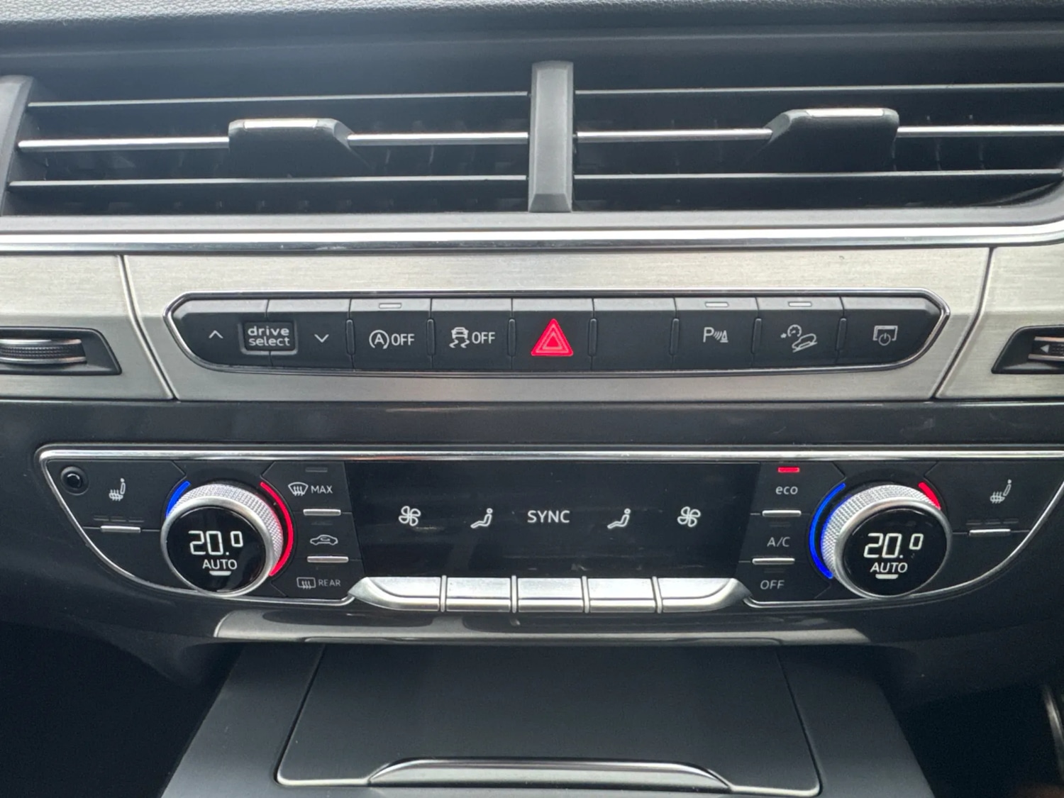 Used Audi Q7 2018 for sale - 77298455: Photo 34