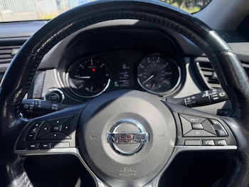 Used Nissan X-Trail 2017 for sale - 78421385: Photo