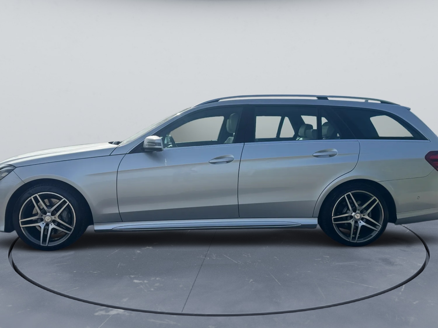 Used Mercedes-Benz E Class 2014 for sale - 78199177: Photo 15