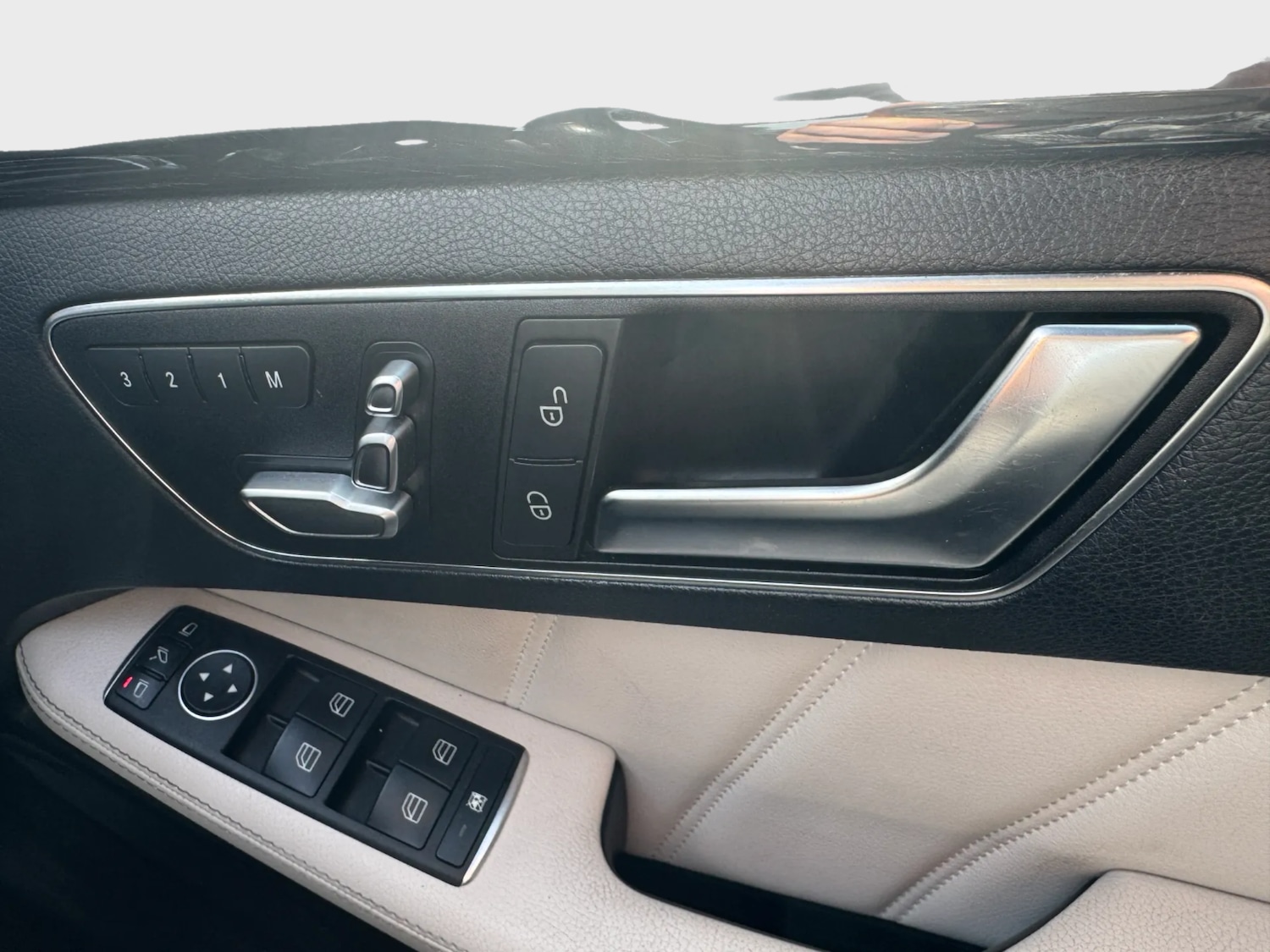 Used Mercedes-Benz E Class 2014 for sale - 78199177: Photo 30