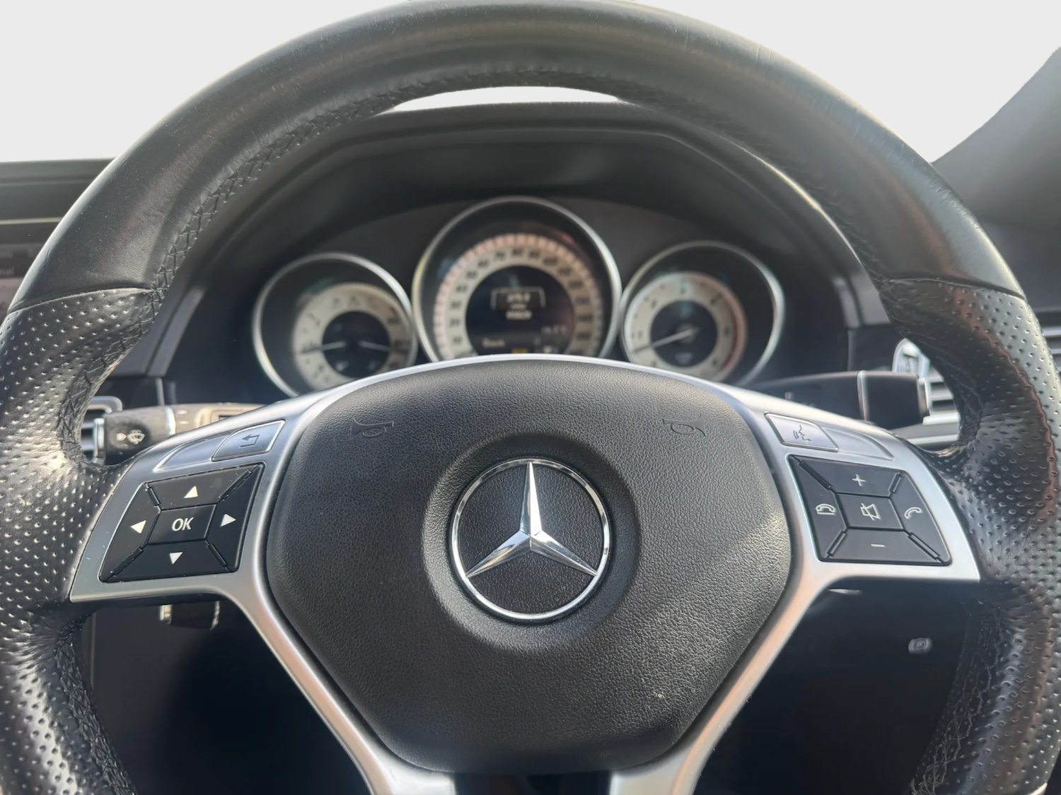 Used Mercedes-Benz E Class 2014 for sale - 78199177: Photo 4