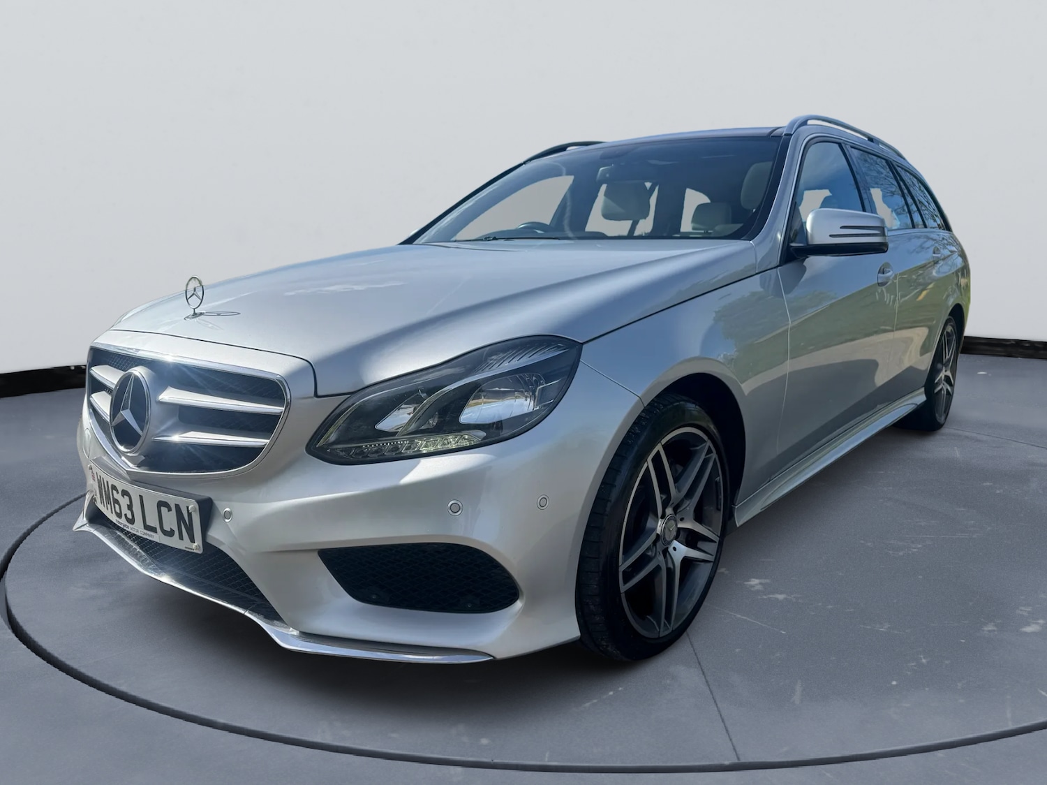 Used Mercedes-Benz E Class 2014 for sale - 78199177: Photo 5