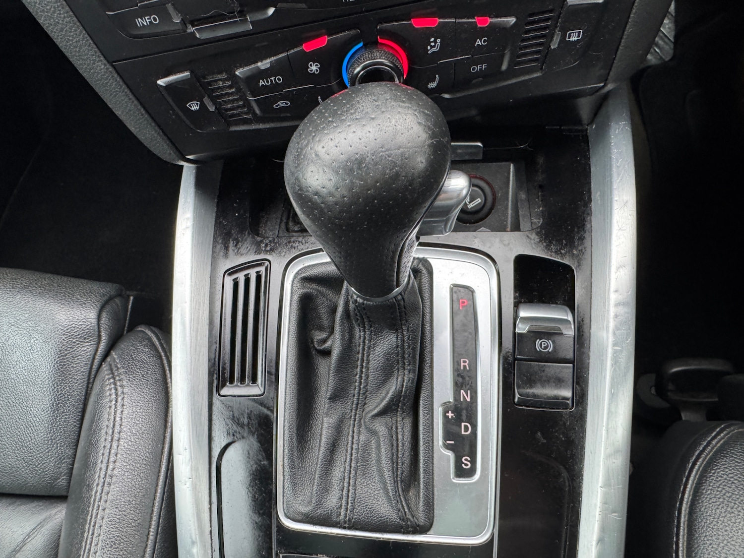 Used Audi Q5 2011 for sale - 77847998: Photo 24