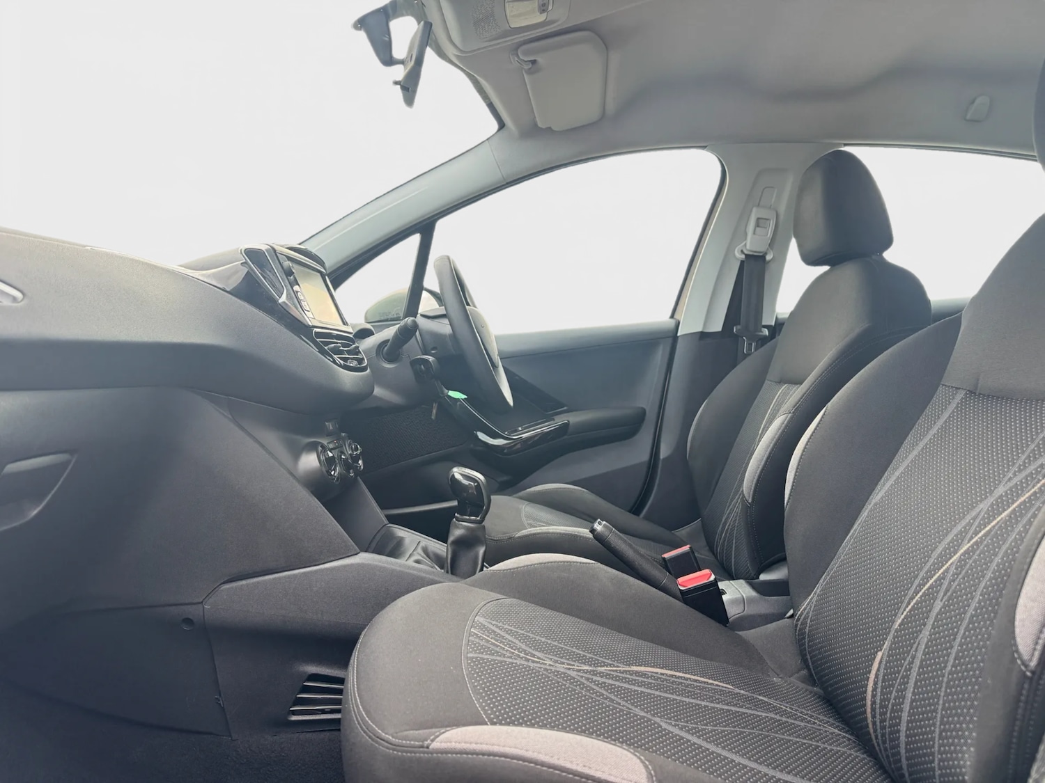 Used Peugeot 208 2014 for sale - 76464787: Photo 10