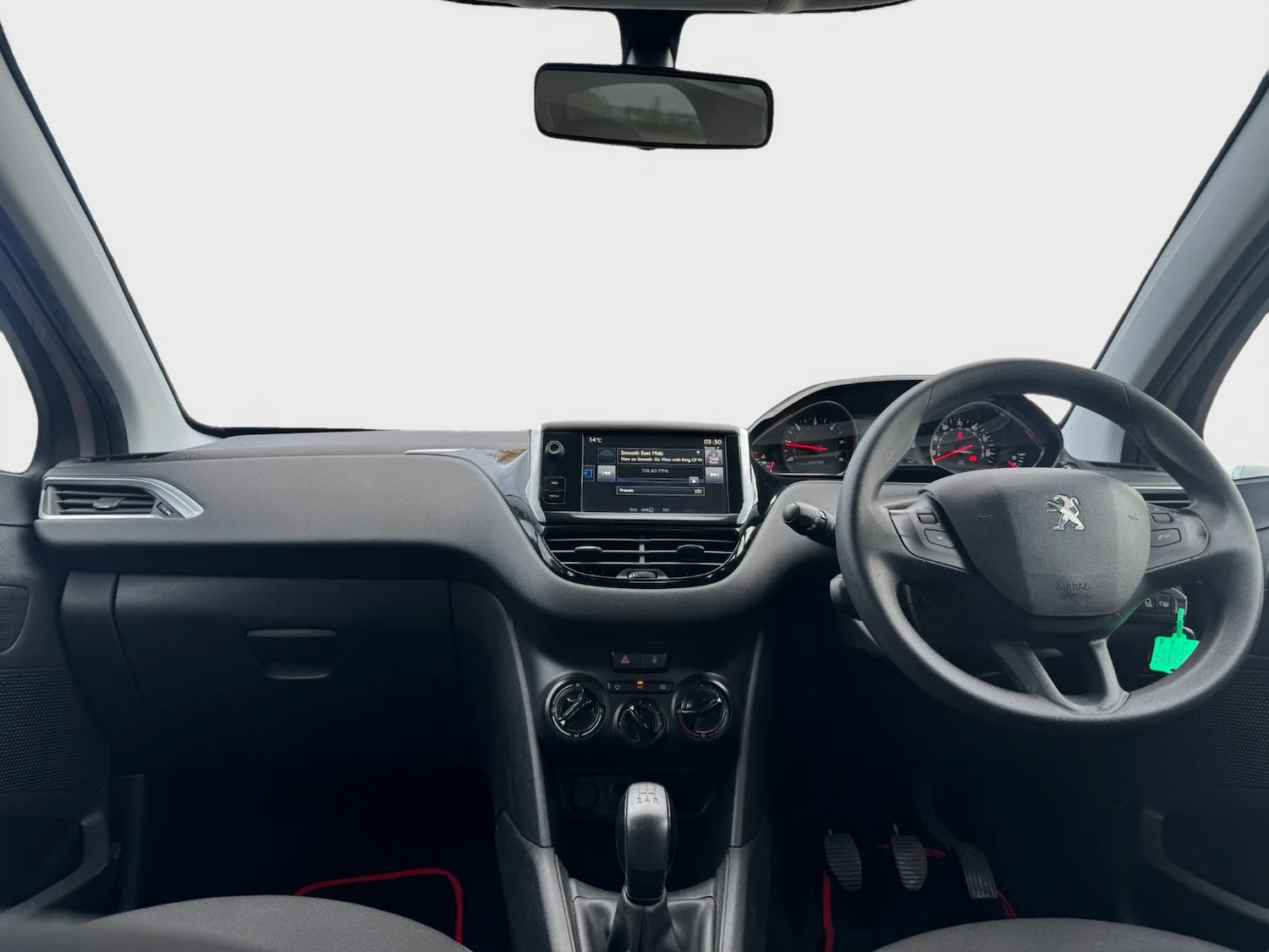 Used Peugeot 208 2014 for sale - 76464787: Photo 4