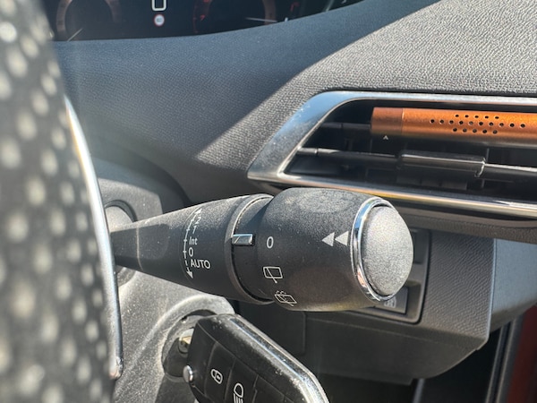 Used Peugeot 3008 2018 for sale - 74673527: Photo 22
