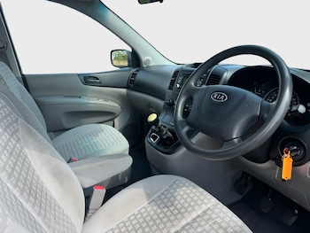 Used Kia Sedona 2011 for sale - 79357096: Photo