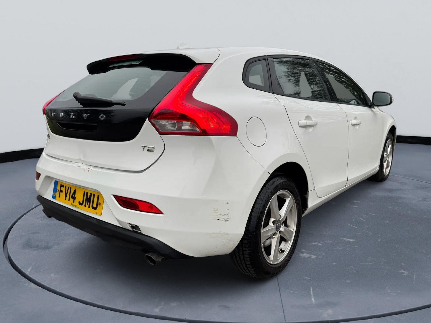 Used Volvo V40 2014 for sale - 77336363: Photo 11