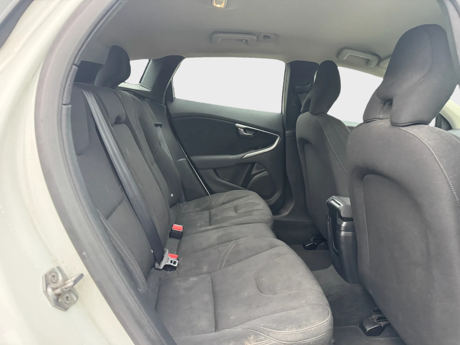 Used Volvo V40 2014 for sale - 77336363: Photo 28