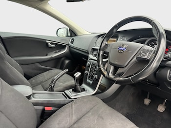 Used Volvo V40 2014 for sale - 77336363: Photo