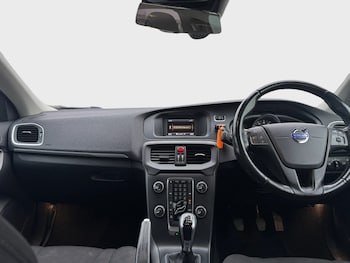 Used Volvo V40 2014 for sale - 77336363: Photo