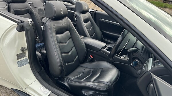 Used Maserati GranCabrio 2012 for sale - 72914740: Photo 24