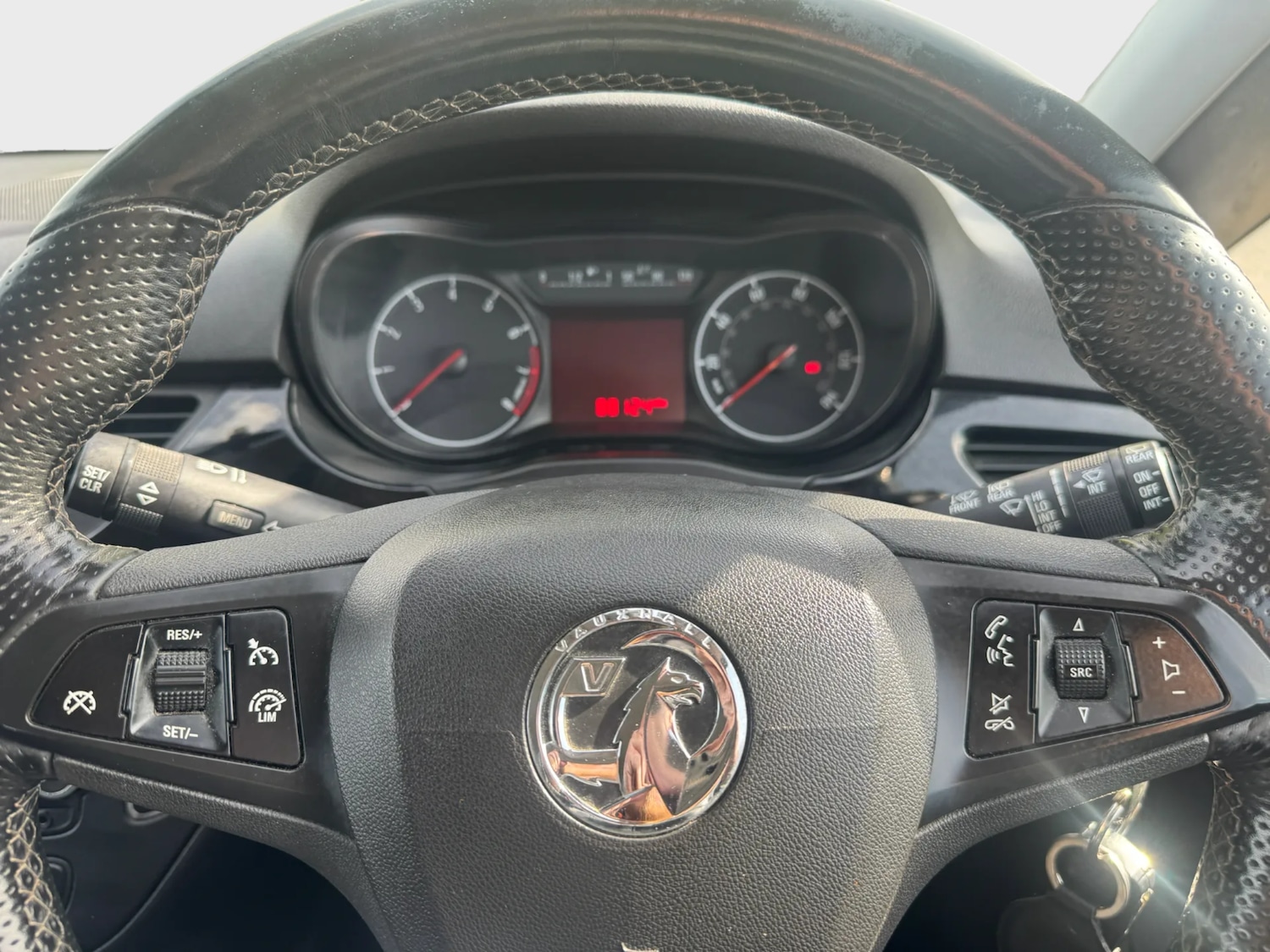 Used Vauxhall Corsa 2015 for sale - 78199199: Photo 4