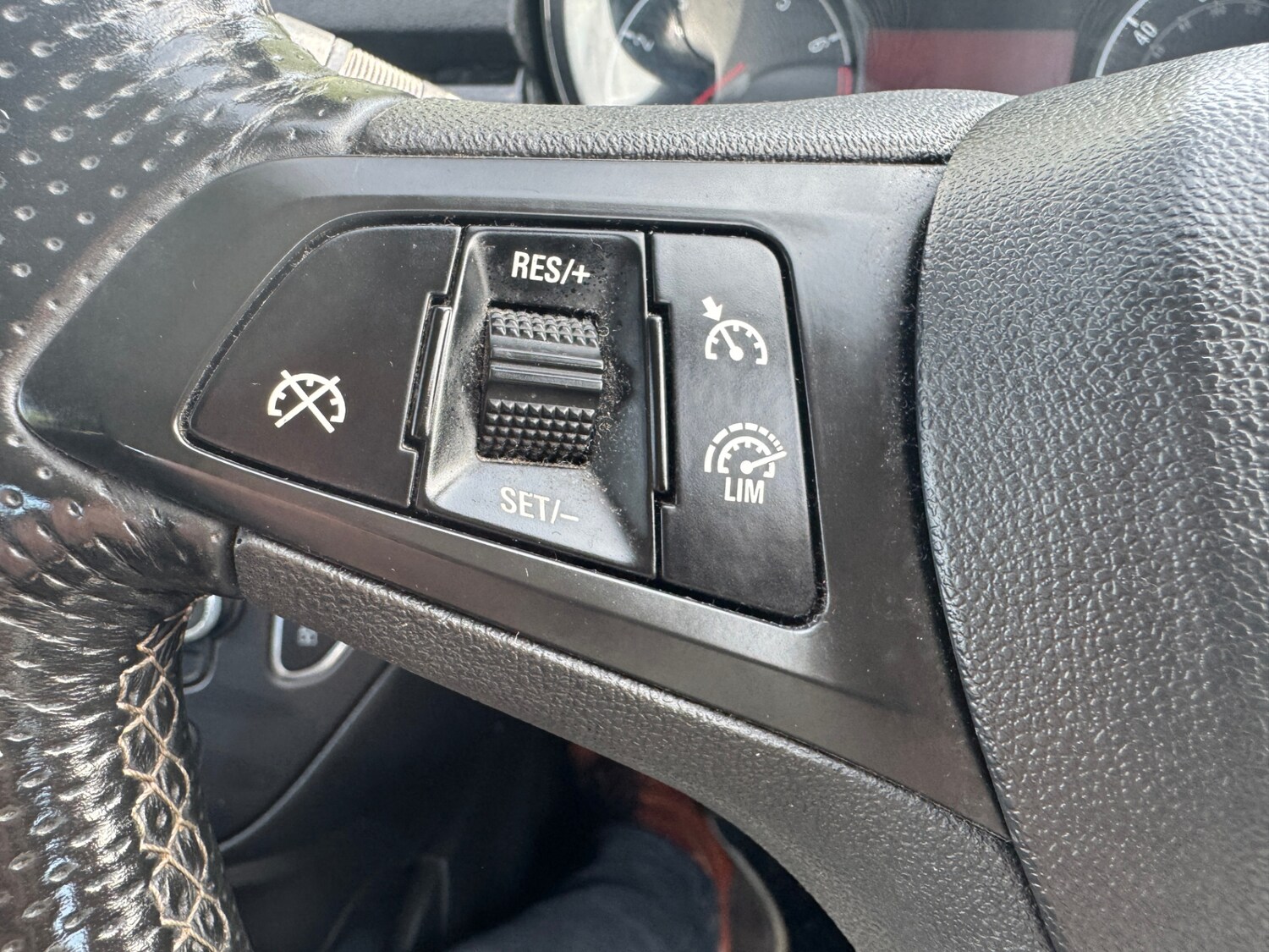 Used Vauxhall Corsa 2015 for sale - 78199199: Photo 8