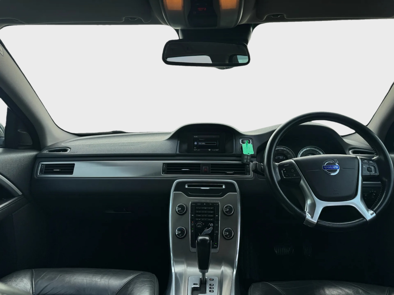 Used Volvo V70 2012 for sale - 77365583: Photo 2