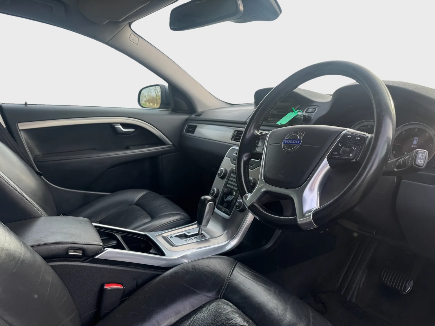 Used Volvo V70 2012 for sale - 77365583: Photo 4