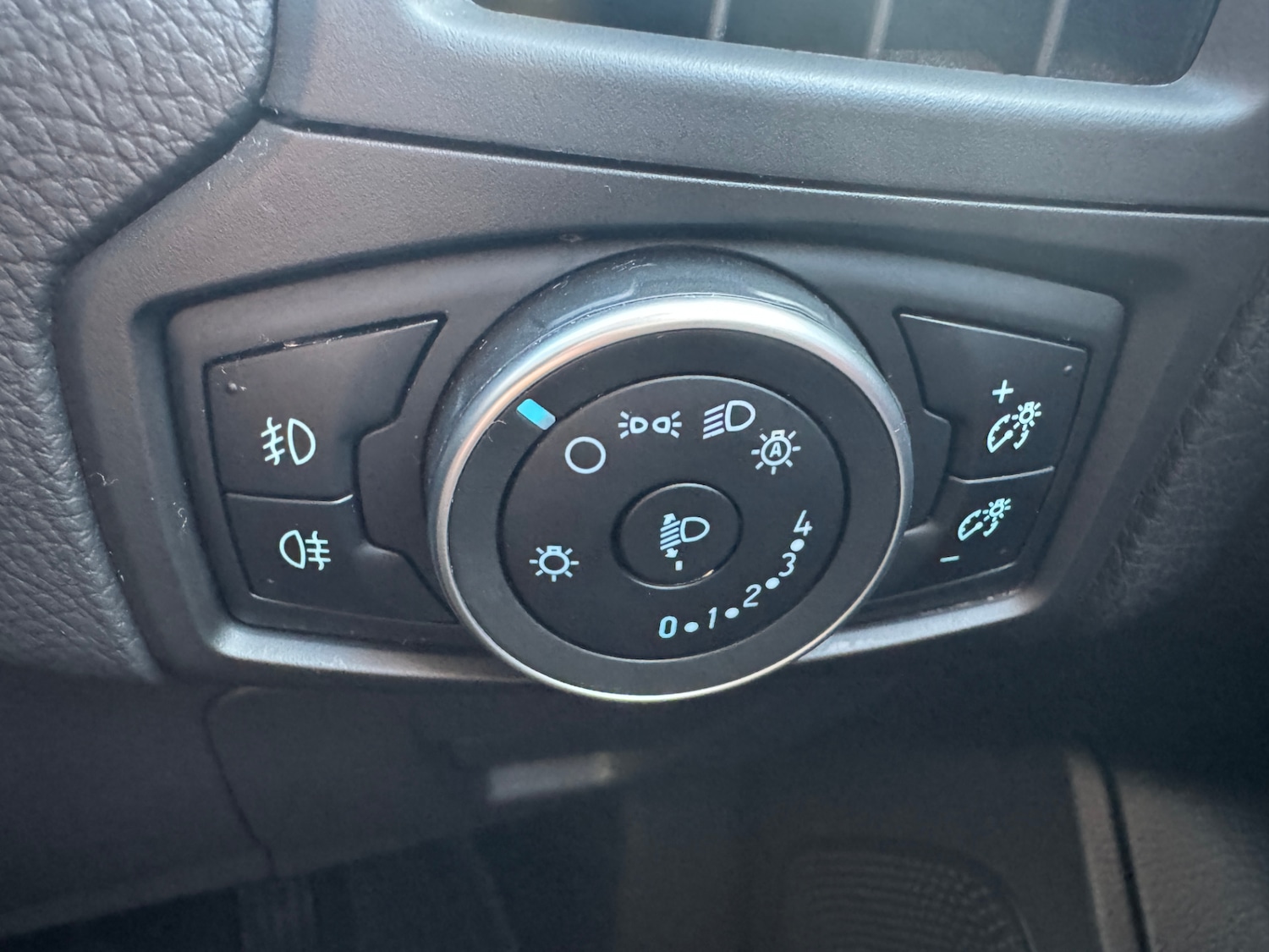 Used Ford Focus 2015 for sale - 76505556: Photo 20