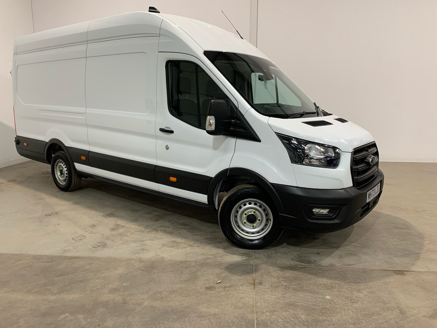 Used Ford Transit 2023 for sale - 76142763: Photo 1