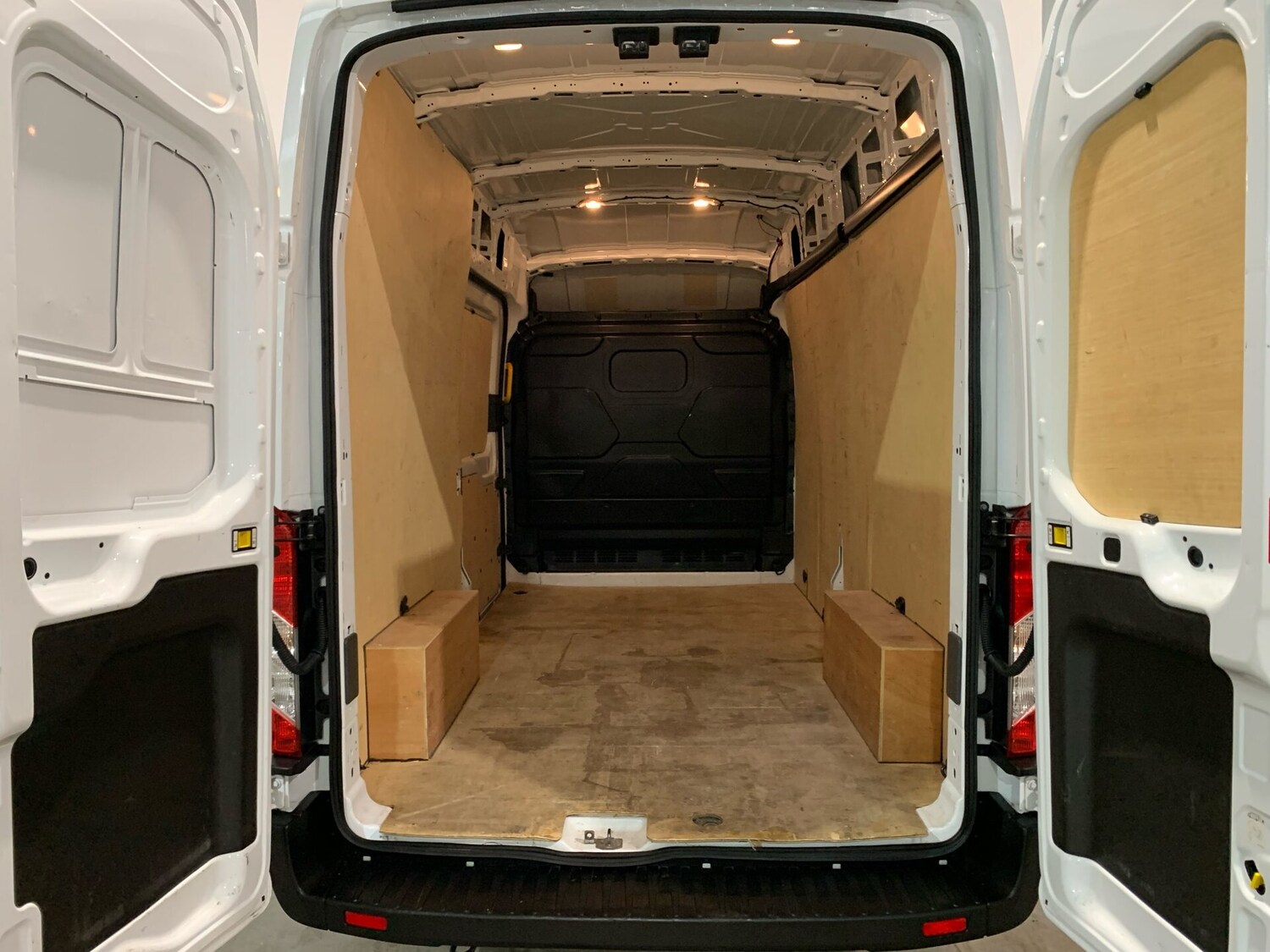 Used Ford Transit 2024 for sale - 76413858: Photo 9